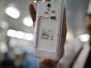 Begini Lho Proses Perakitan Smartphone di Tangerang