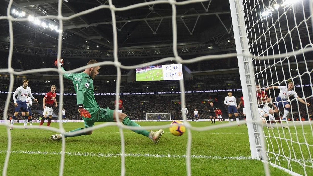 David De Gea tampil oke saat Manchester United mengalahkan Tottenham Hotspur 1-0. (Foto: Mike Hewitt/Getty Images)
