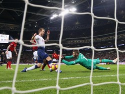 Harry Kane jadi pemain Tottenham yang paling banyak menciptakan ancaman ke gawang De Gea. Total Kane menciptakan tujuh tembakan, empat di antaranya on target. (Catherine Ivill/Getty Images)