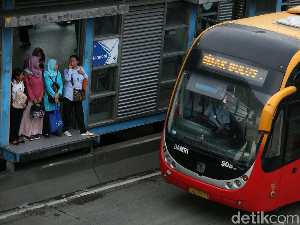Rayakan HUT DKI ke-492, Hari Ini Transjakarta Gratis! Rayakan HUT DKI ke-492, Hari Ini Transjakarta Gratis!