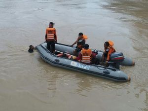 5 Jam Kabur, Pengemudi Mobil yang Tabrak Motor Serahkan Diri