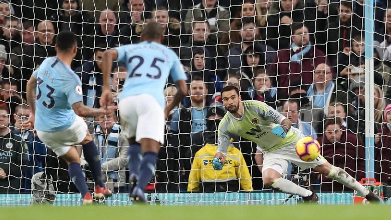 Gabriel Jesus Dua Gol, City Ungguli Wolves di Babak Pertama