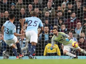 Gabriel Jesus Dua Gol, City Ungguli Wolves di Babak Pertama