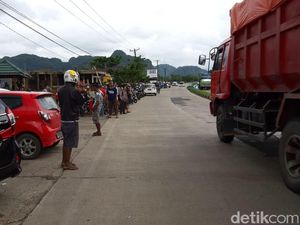 Rombongan Pengantar Jenazah di Sulsel Aniaya Sopir Truk