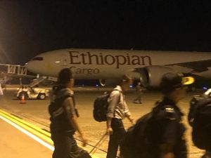 Pesawat Ethiopia yang Dipaksa Turun Panglima Kini Ditangani Otoritas Sipil