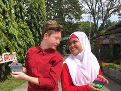 Kisah Cinta TKW di Arab yang Bertemu Jodoh Bulenya Lewat Game Online