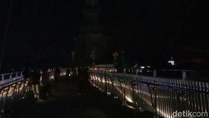 Gelap Gulitanya Jembatan Gentala Arasy Ikon Jambi