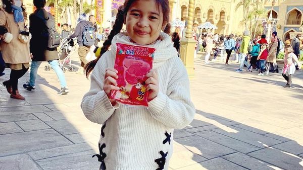 Lova, Anak Manis Andre Taulany yang Suka Banget Es Krim