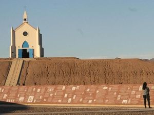 Museum Aneh di Pusat Dunia yang Disiapkan Bertahan Hingga Tahun 6000 Museum Aneh di Pusat Dunia yang Disiapkan Bertahan Hingga Tahun 6000