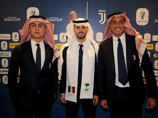 Gaya Pemain Juventus dan AC Milan Pakai Sorban di Arab Saudi