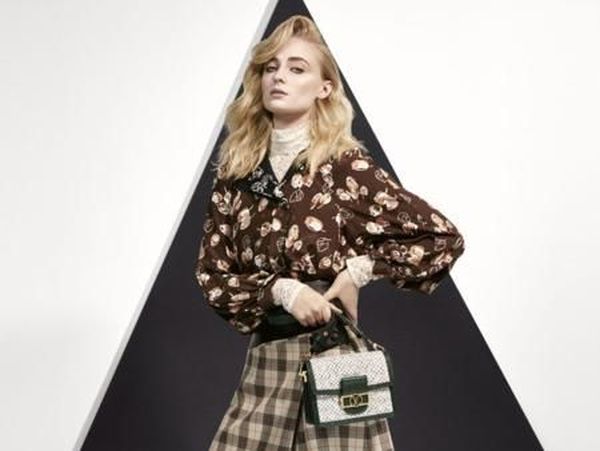 Foto: 10 Artis Hollywood Jadi Model Dadakan Katalog Louis Vuitton