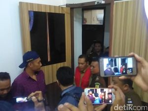 Plt Kepala BKPPAD Gresik Resmi Tersangka Korupsi