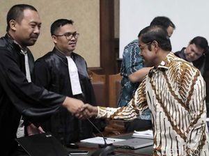 Didakwa, Idrus Marham Malah Puji-puji Jaksa