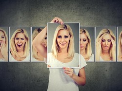 Nggak Semua Membanggakan, 10 Years Challenge Juga Bisa Bikin Minder