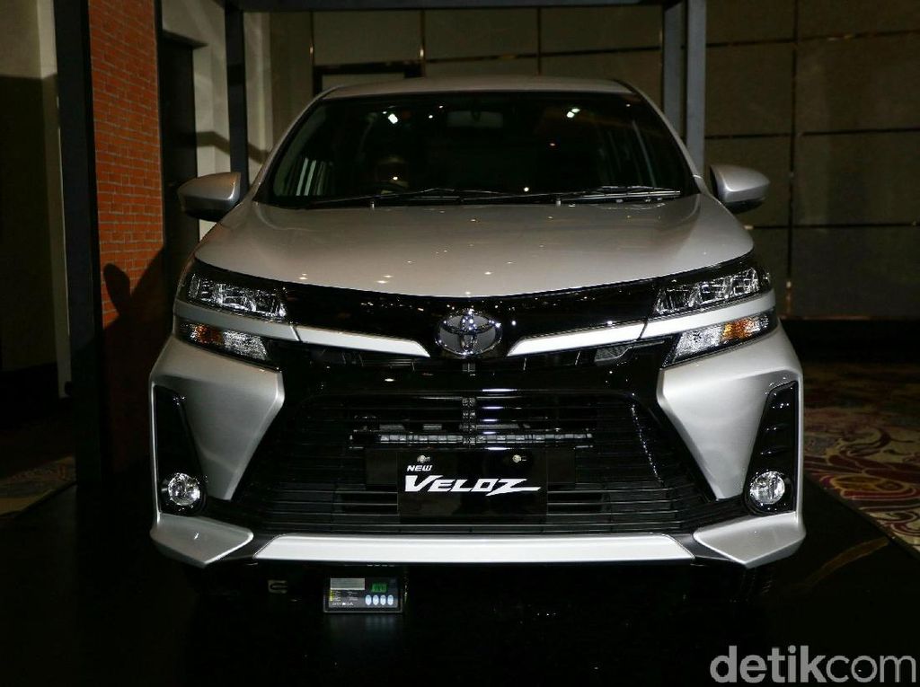 Orang RI Zaman Now, Sebelum Beli Mobil Lihat Tampangnya Dulu Orang RI Zaman Now, Sebelum Beli Mobil Lihat Tampangnya Dulu