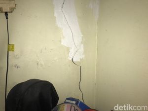 Warga Pinggir Tol Serpong-Cinere Bingung Lapor soal Rumah Retak