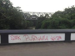 Wakil Wali Kota Depok Sesalkan Aksi Vandalisme di Jembatan Panus