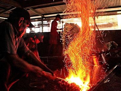 Mengintip Pembuatan Gong di Pabrik Tertua di Kota Bogor
