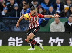 Shane Long juga ikut mencatatkan satu gol saat Southampton menang 2-1 di markas Leicester City. (Peter Powell/Reuters)