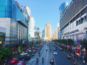 Seru-seruan di Negeri Gajah Putih