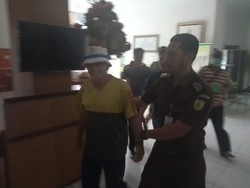 Kena! Koruptor Nandang Ditangkap sedang Beternak Kuda