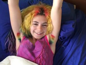 Pamer Bulu Ketiak Unicorn Jadi Tren, Yay or Nay? Pamer Bulu Ketiak Unicorn Jadi Tren, Yay or Nay?