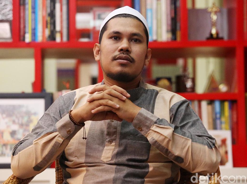Tonton Blak blakan Ketua Ikatan Dai Aceh, Tes Baca Alquran Perlukah?