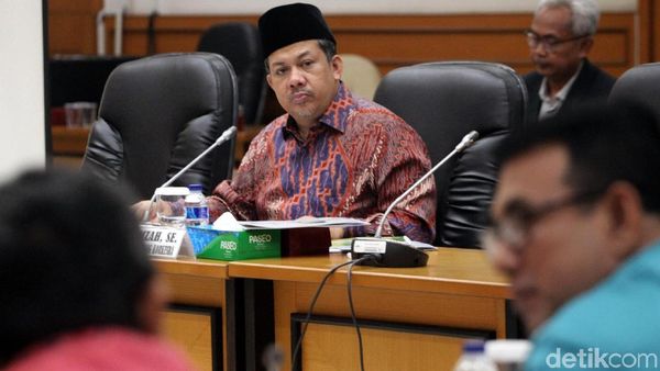 DPR dan Pemerintah Bahas Perlindungan Pekerja Migran