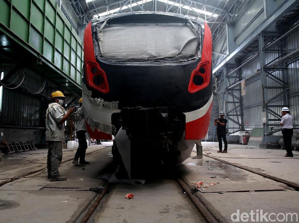 Protokol New Normal INKA: Pegawai di Atas 45 Tahun Tetap Ngantor Protokol New Normal INKA: Pegawai di Atas 45 Tahun Tetap Ngantor