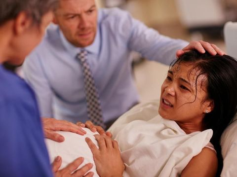 Doula, Pendamping Persalinan yang Ngetren di Kalangan Selebritas