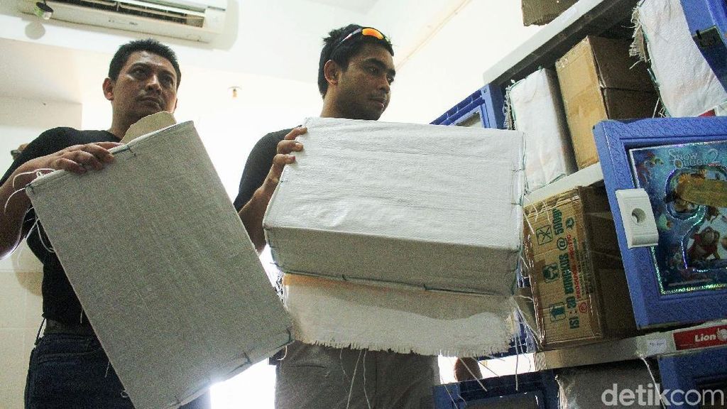 Polisi Bongkar Gudang Narkoba di Apartemen Jakbar Polisi Bongkar Gudang Narkoba di Apartemen Jakbar