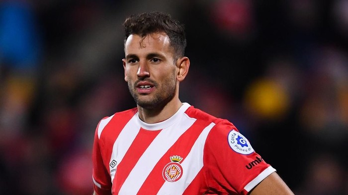 Cristhian Stuani GIRONA, SPAIN - JANUARY 12: Christian Stuani of Girona FC looks on during the La Liga match between Girona FC and Deportivo Alaves at Montilivi Stadium on January 12, 2019 in Girona, Spain. (Photo by David Ramos/Getty Images)