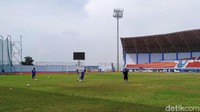 Untuk mengarungi liga 1 2019, Persib Bandung sudah mengontrak lima pemain anyar. Mereka di antaranya Srdan Lopicic, Esteban Viscarra, Frets Butuan, Erwin Ramdani, dan Abdul Aziz. 