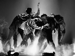 Video: Menanti 4 Member BTS Beres dari Wamil Pekan Ini Video: Menanti 4 Member BTS Beres dari Wamil Pekan Ini