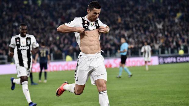 Kebugaran Cristiano Ronaldo tetap terjaga meski sudah 35 tahun. (