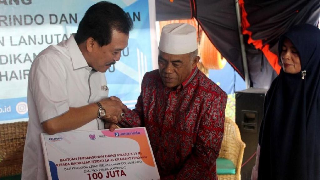 Jamkrindo Bantu Sekolah dan Pemulihan Pascabencana Palu Jamkrindo Bantu Sekolah dan Pemulihan Pascabencana Palu