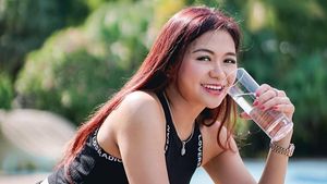 10 Years Challenge Ala Puspa Dewi, Mau Saingan Awet Muda?
