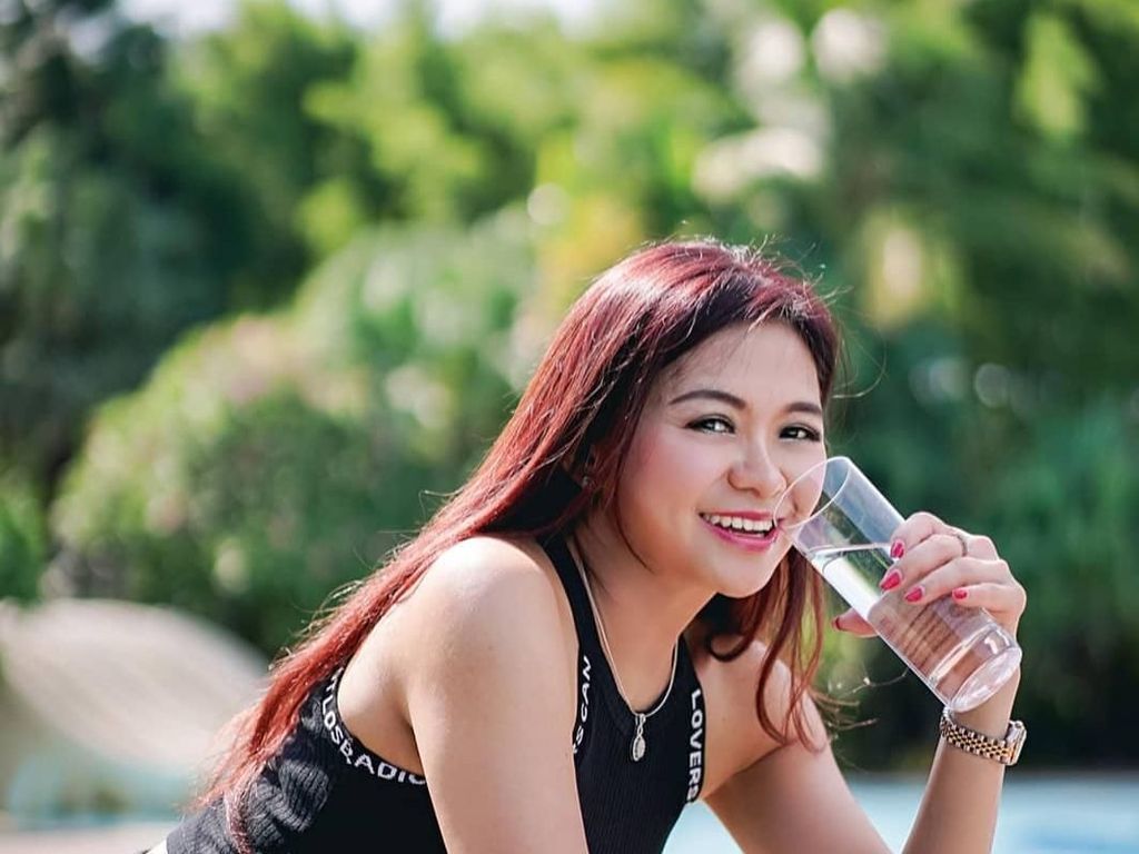 10 Years Challenge Ala Puspa Dewi, Mau Saingan Awet Muda? 10 Years Challenge Ala Puspa Dewi, Mau Saingan Awet Muda?