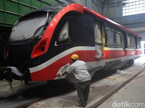 Pabrik INKA Penuh, Kereta LRT Pindah Rumah ke Jakarta