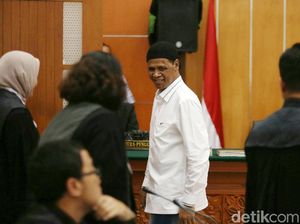 Mau Umrah, Hercules Minta Sidang Dipercepat