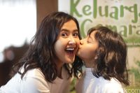 Tips Jadi Orang Tua yang Baik Ala Widi Mulia