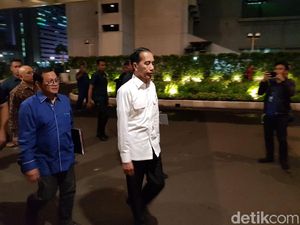 Jokowi Tiba di Djakarta Theater untuk Latihan Debat