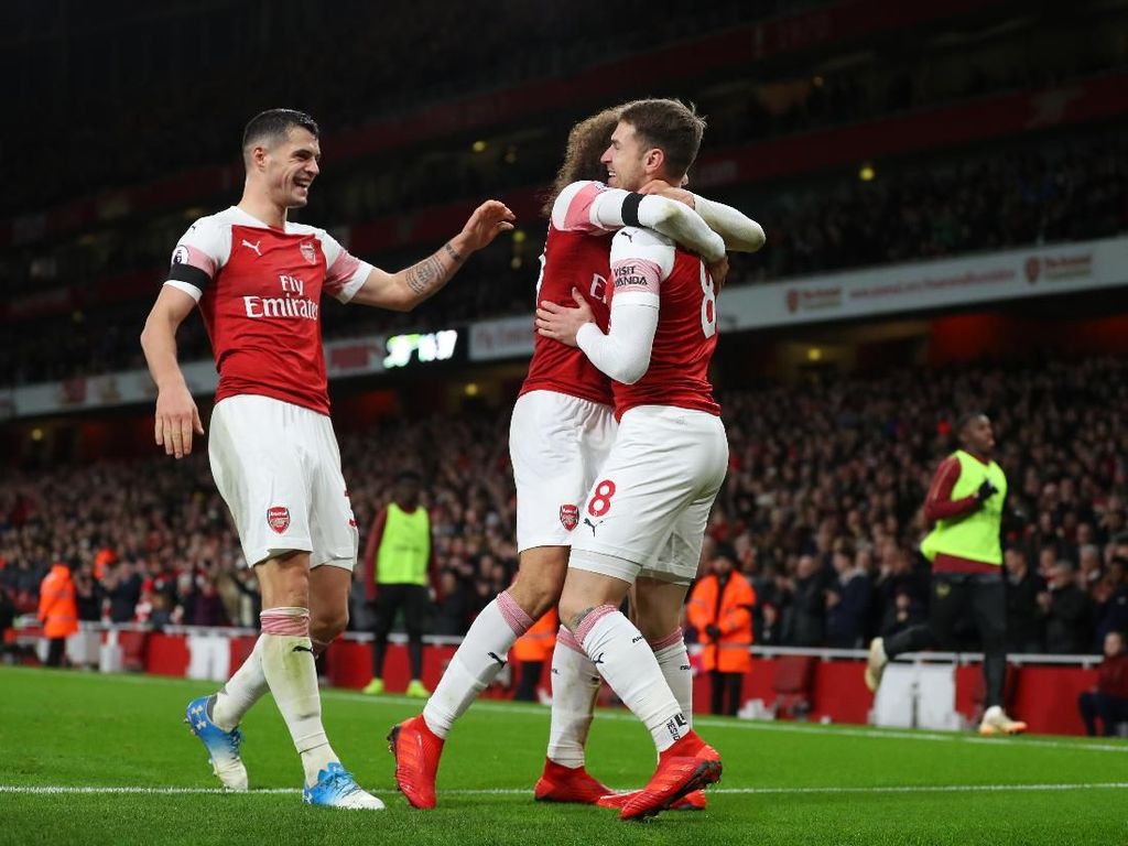 Revolusi Arsenal Butuh Waktu, Emery Minta Fans Bersabar Revolusi Arsenal Butuh Waktu, Emery Minta Fans Bersabar