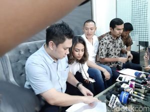 2 Minggu Nangis Terus, Vanessa Angel Sudah Merasa Terhibur Lagi 2 Minggu Nangis Terus, Vanessa Angel Sudah Merasa Terhibur Lagi