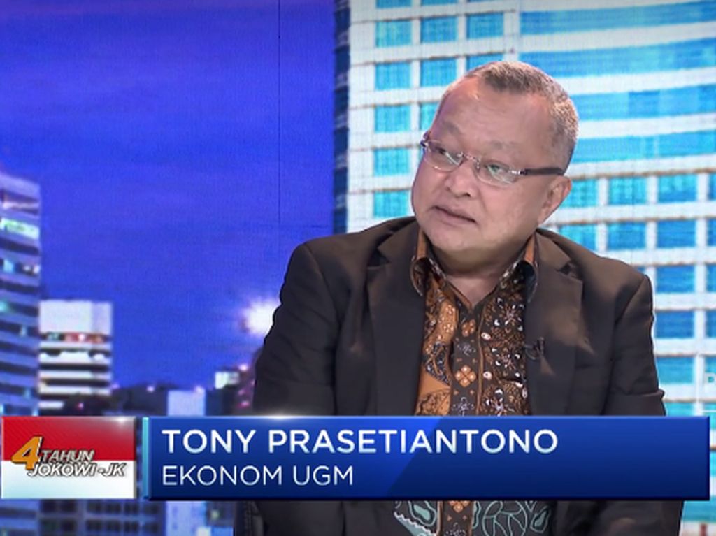Profil Tony Prasetiantono, Ekonom Senior UGM Profil Tony Prasetiantono, Ekonom Senior UGM