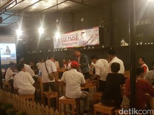 Pendukung Jokowi di Banten Nobar di Kafe, Tim Prabowo di Kantor DPC
