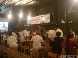 TKN Jokowi-Maruf di Banten Nobar Debat di Kafe Bareng Milenials