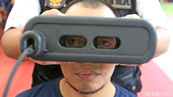 Mengintip Rekam Cetak e-KTP di Lapas Cipinang