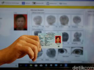 Disdukcapil DKI: Urus KTP hingga KK di Jakarta Hanya 15 Menit