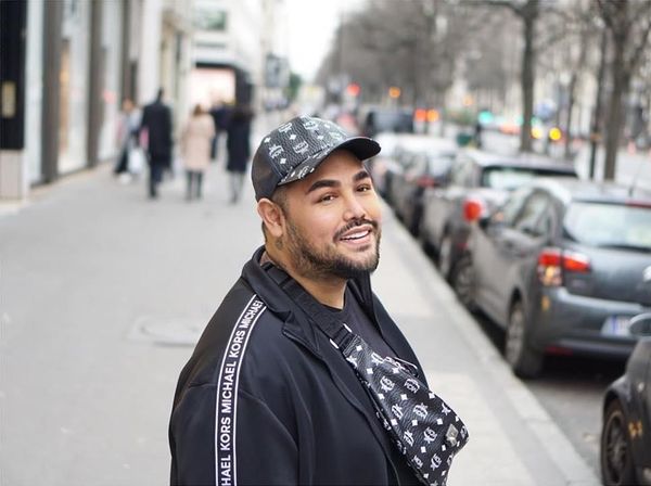 Foto: Gaya Ivan Gunawan Saat Liburan Bareng Asistennya ke Luar Negeri